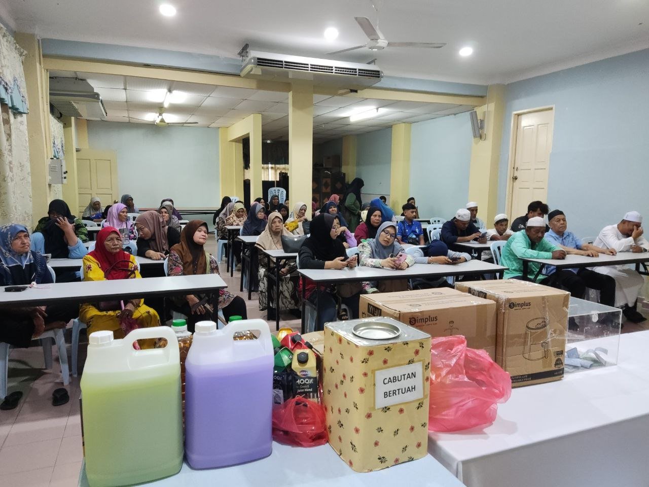 Sesi taklimat penerima sebelum agihan bantuan