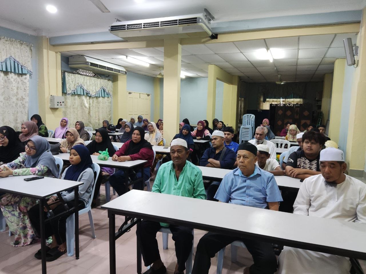 Dewan Serbaguna atau Bilik Seminar 1, Masjid Al-Hana' Kuah
