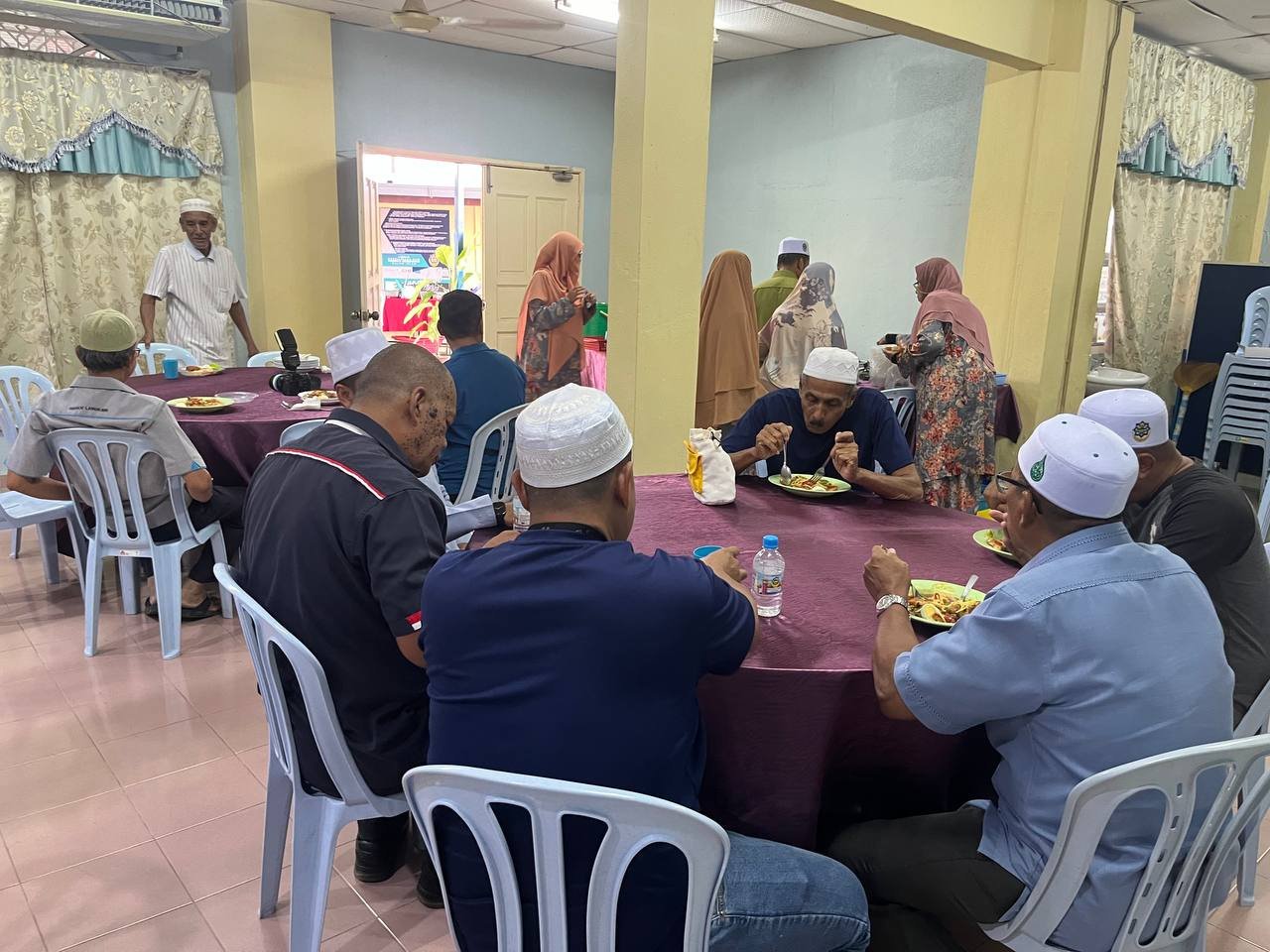 Dewan Serbaguna atau Bilik Seminar 1, Masjid Al-Hana' Kuah